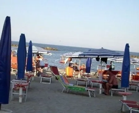 Lido 3*